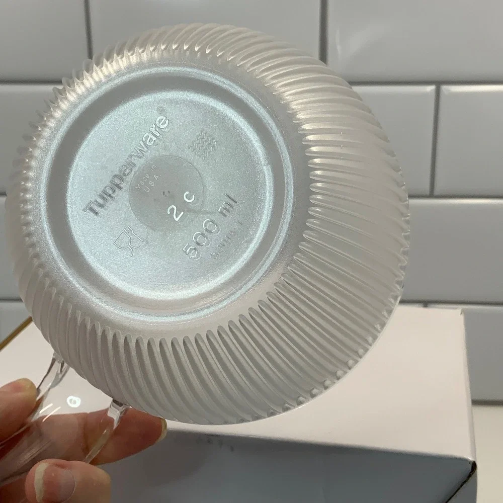 Tupperware Expressions Clear‎ Ribbed Acrylic 2 C 500ml Measuring Cup Bowl Handle